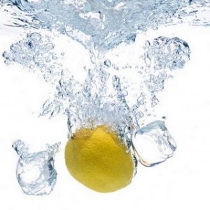 lemon-splash-water